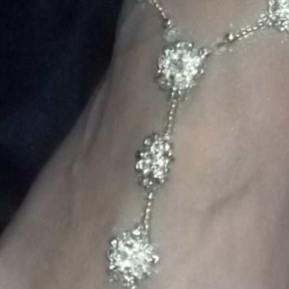 Rhinestone Flower Bridal Barefoot Sandals Size 6-9 - Picture 4 of 6